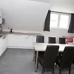 شقة U Tri Bratru